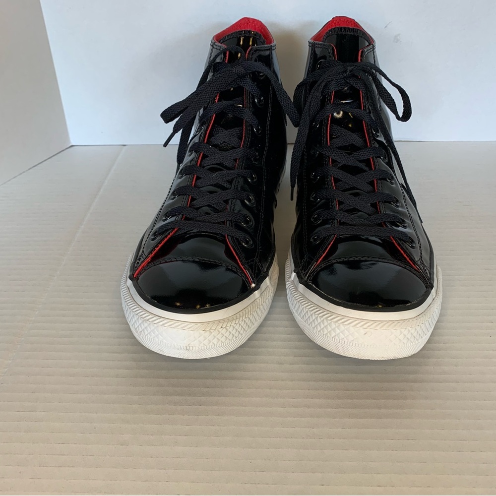 Converse High Top Chuck Taylors Size 11 Black Patent Leather Red Interior - Picture 2 of 13